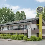 Combault Hotell 2*