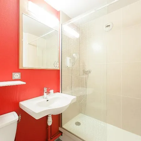 Hotel Combault 2*